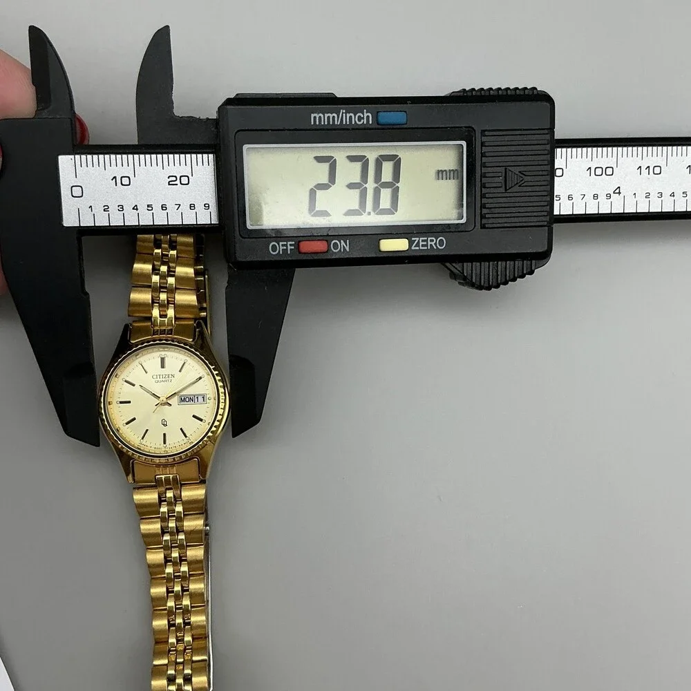 Vintage Citizen Women Watch 24mm Gold Tone Day Date 6000-077598 New Battery 5.5